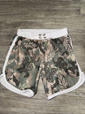 LainSnow Mini Ro Trunks